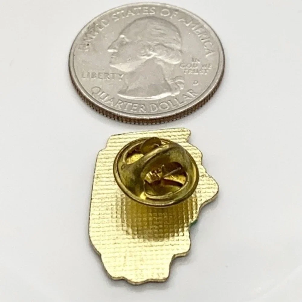 State of Illinois‎ Chicago Peoria Springfield Pin Button Badge Lapel Pin Hat Pin